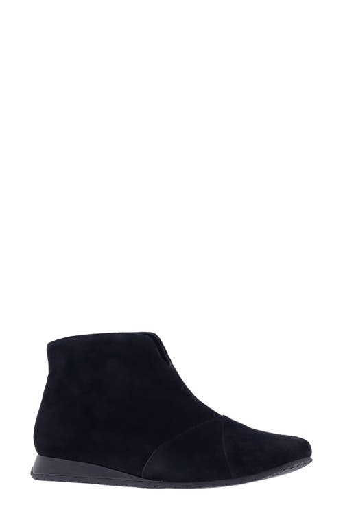 L'amour Des Pieds Tianna Bootie In Black