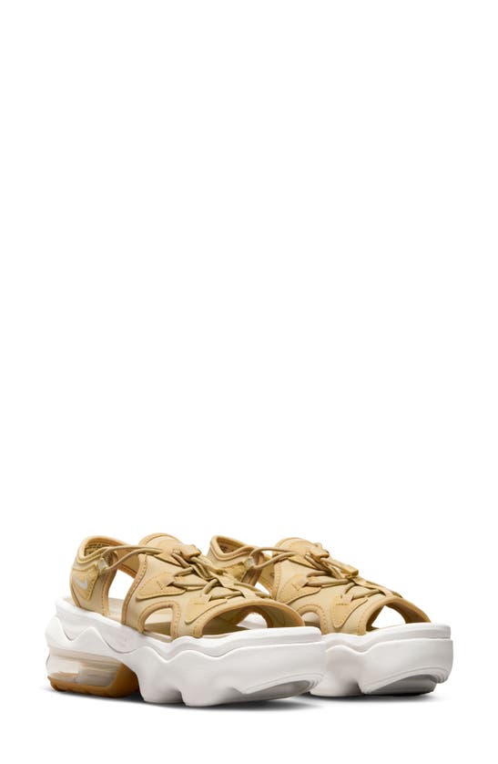 Air Max Koko Sandal In Sesame/sail/sanddrift/gum Light Brown