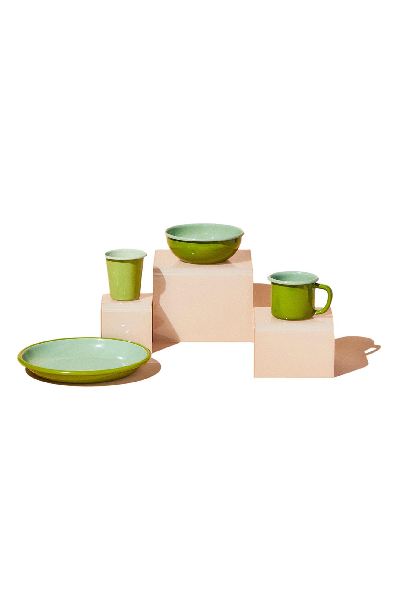 THE GET OUT x Crow Canyon Home 4-Piece Enamelware Set in Lime