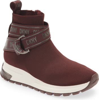 Dkny best sale snow boots