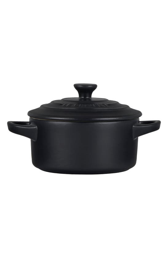 Le Creuset Mini Round Cocotte In Oyster