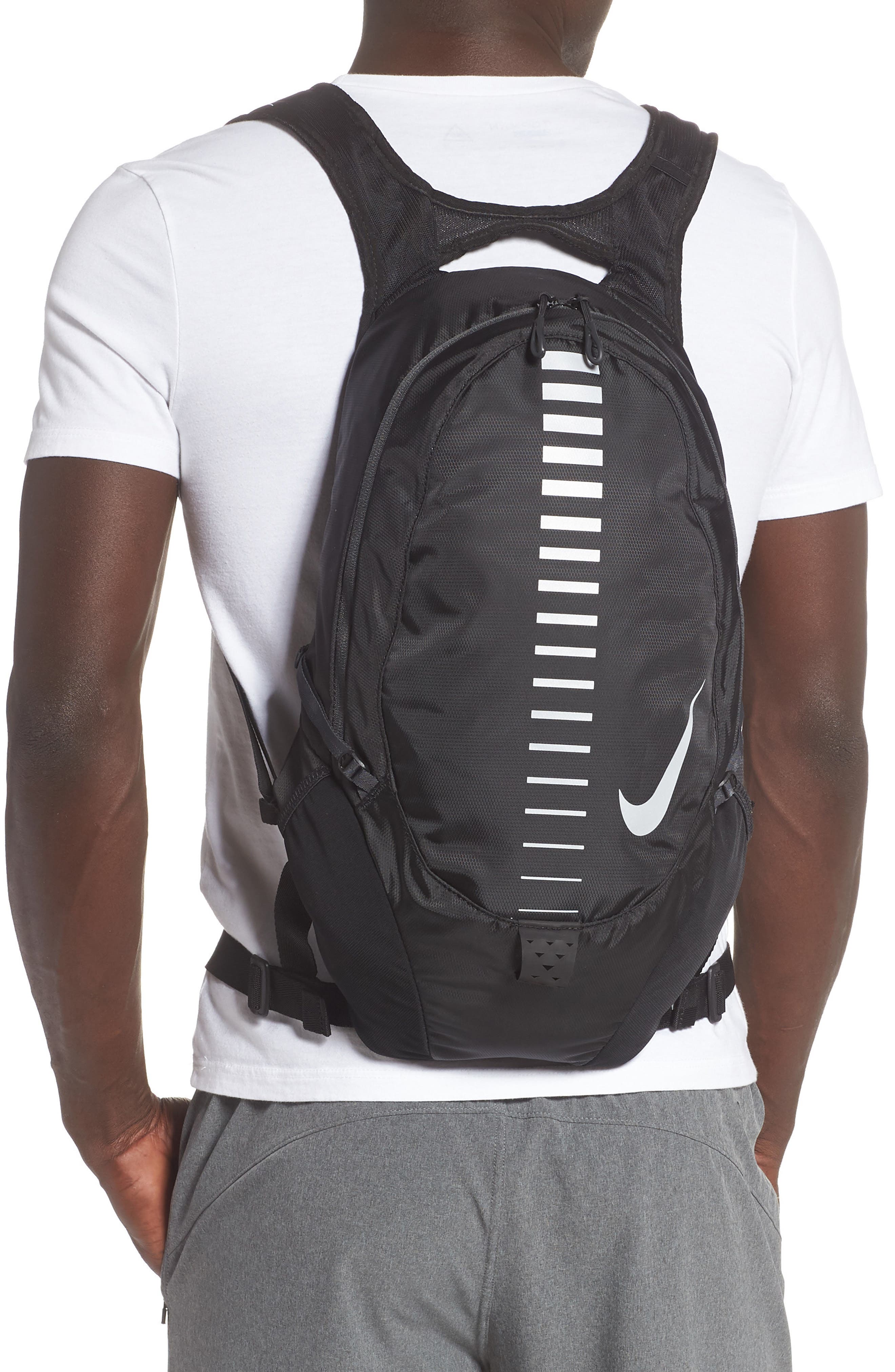 nike running commuter backpack