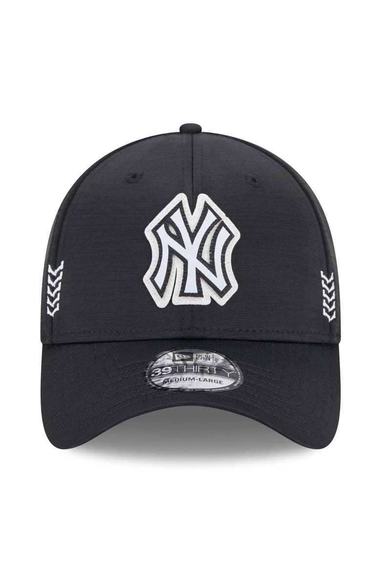 New Era Men's New Era Black New York Yankees 2024 Clubhouse 39THIRTY