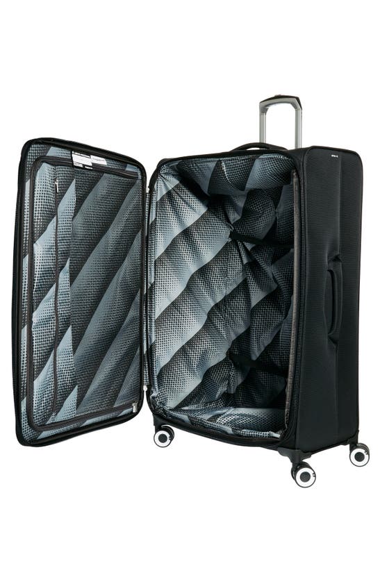 Shop It Luggage Intrepid 31-inch Softside Spinner Luggage In Black