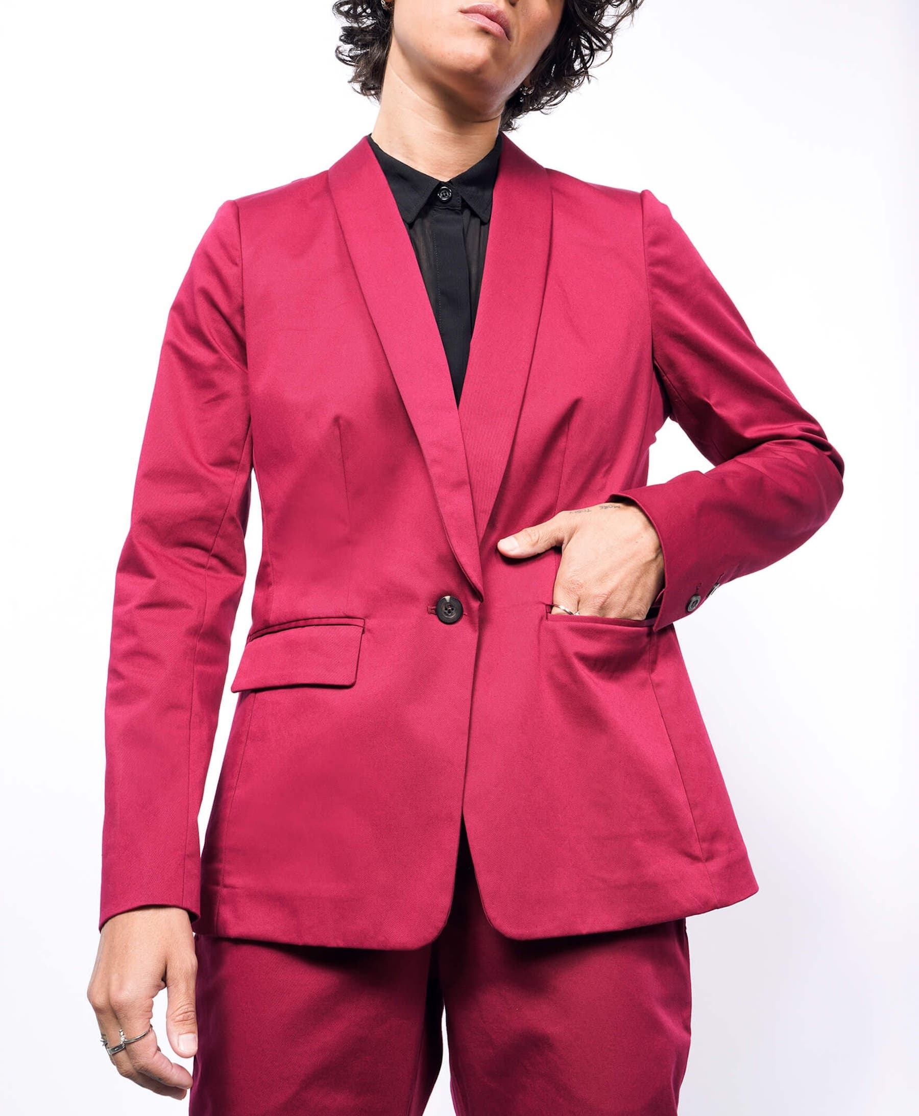 WILDFANG The Essential Tux Blazer in Mulberry Cover