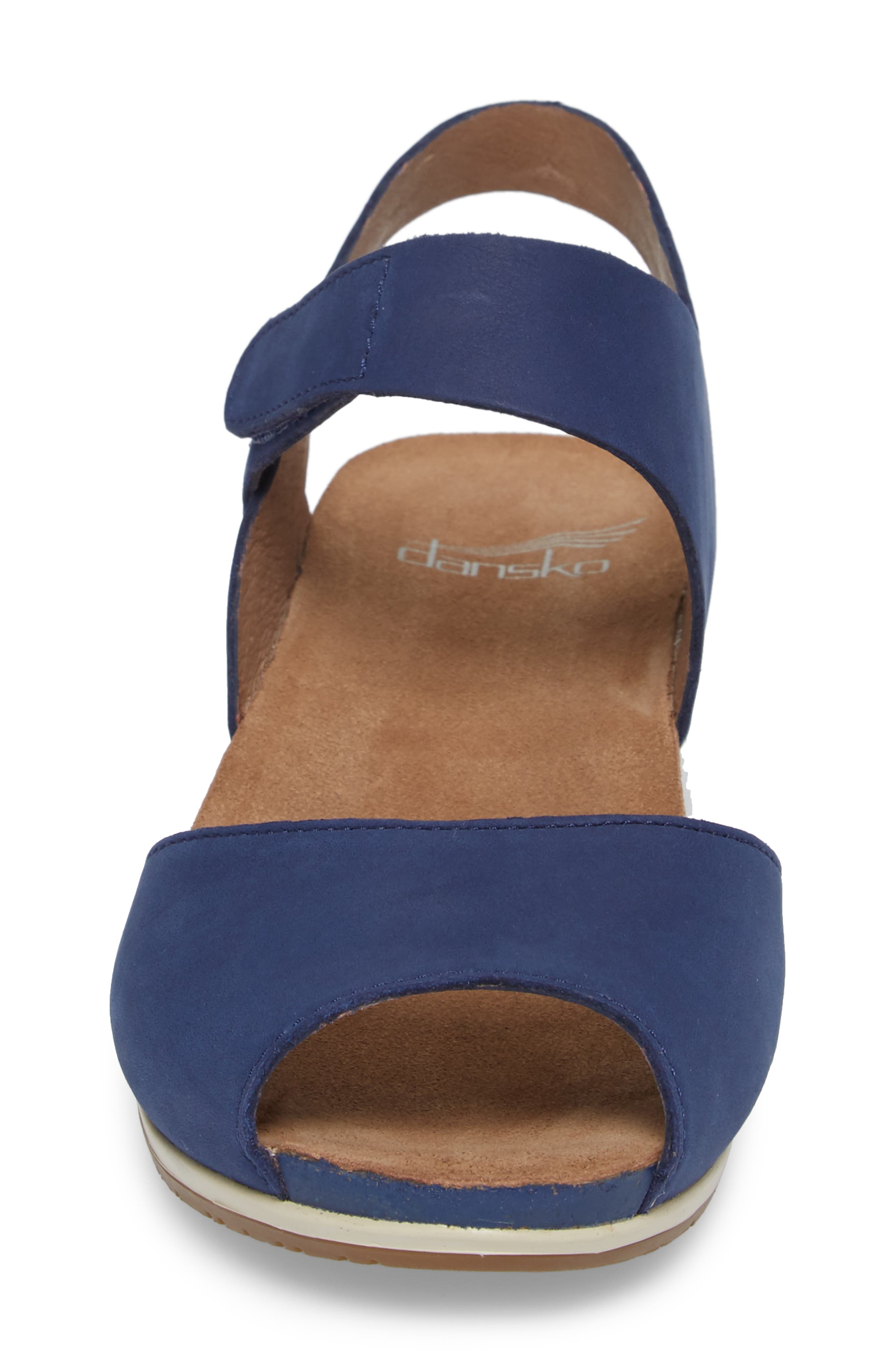 dansko women's vera flat sandal