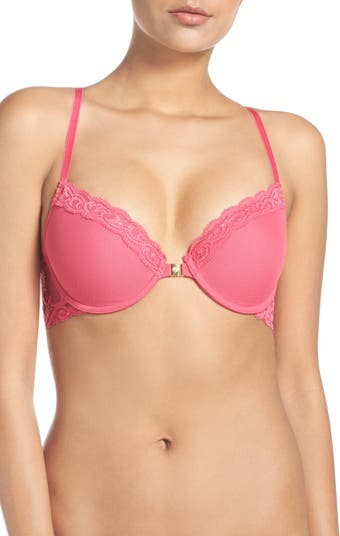Natori Feathers: The Prettiest Bra You've Seen a Thousand Times — The Bug