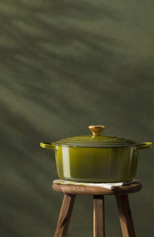 Le Creuset Signature 5.5-quart Round Enamel Cast Iron French/dutch Oven In Olive