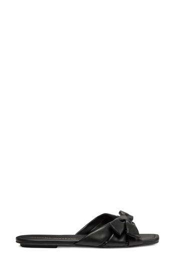 Stuart Weitzman Cece Twisted Leather Ring Slide Sandals In Black Leather