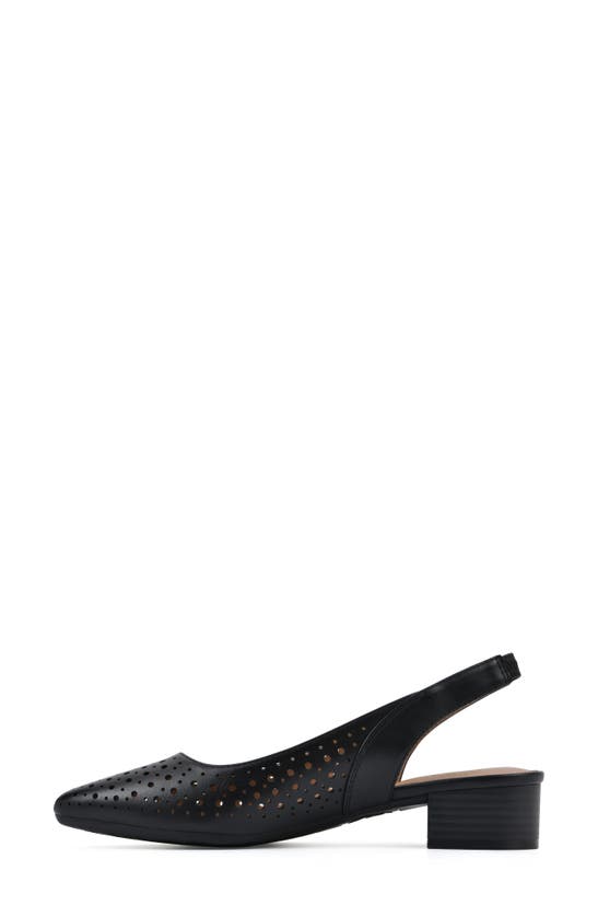 White Mountain Footwear Boronic Slingback Pump In Black/ Smooth