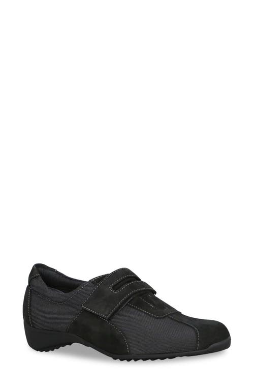 Munro Joliet Sneaker In Black Fabric/suede