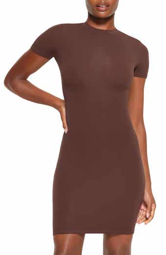 SKIMS - FITS EVERYBODY CREW NECK LONG SLEEVE DRESS – Pretty Little Hires