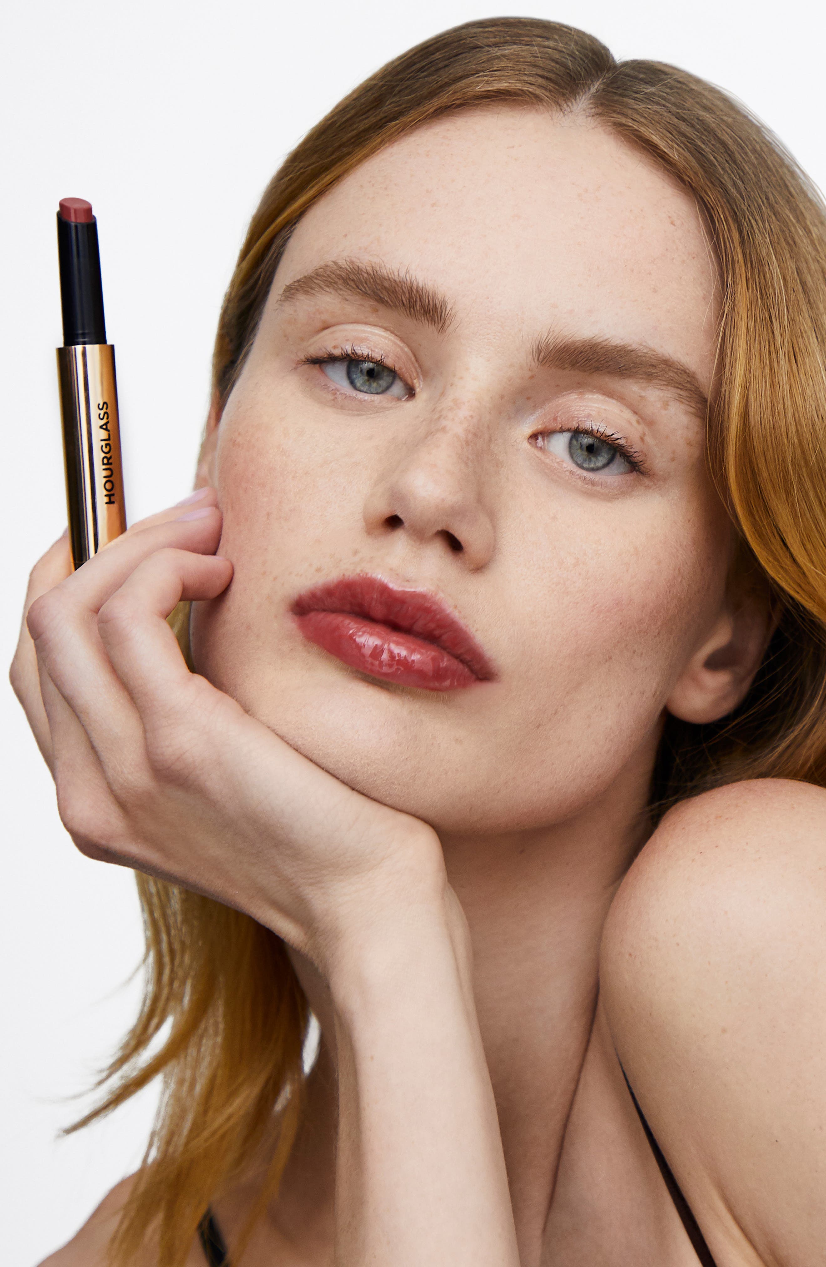 HOURGLASS Phantom Volumizing Lip Glossy Balm Nordstrom