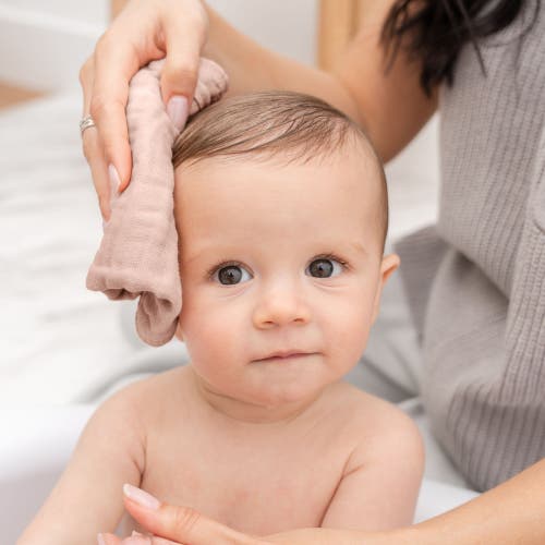 Comfy Cubs Muslin Washcloths In Blush