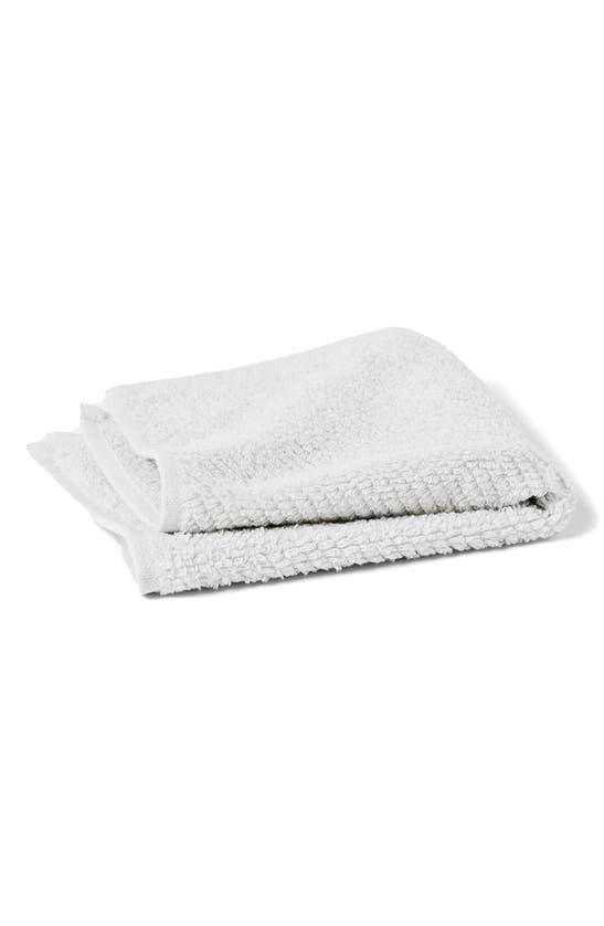 Coyuchi Air Weight® Bath Mat In Alpine White