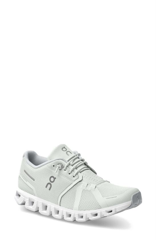 ON CLOUD 5 RUNNING SHOE