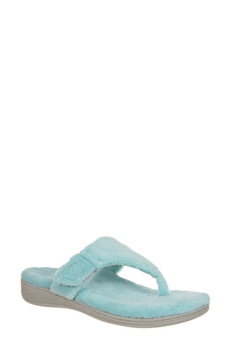 nordstrom vionic shoes