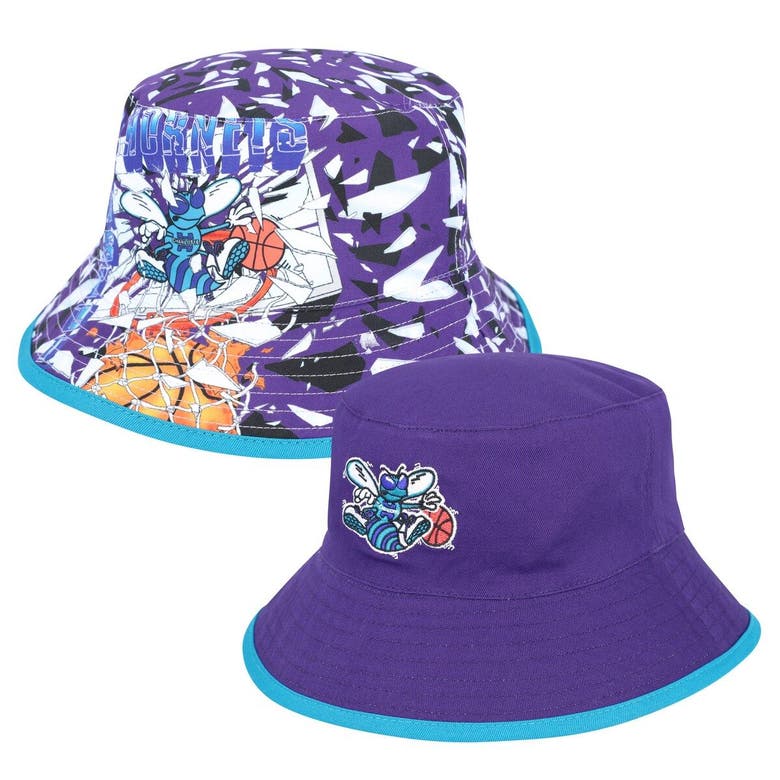 MITCHELL & NESS MITCHELL & NESS PURPLE CHARLOTTE HORNETS HARDWOOD CLASSICS SHATTERED BIG FACE REVERSIBLE BUCKET HAT