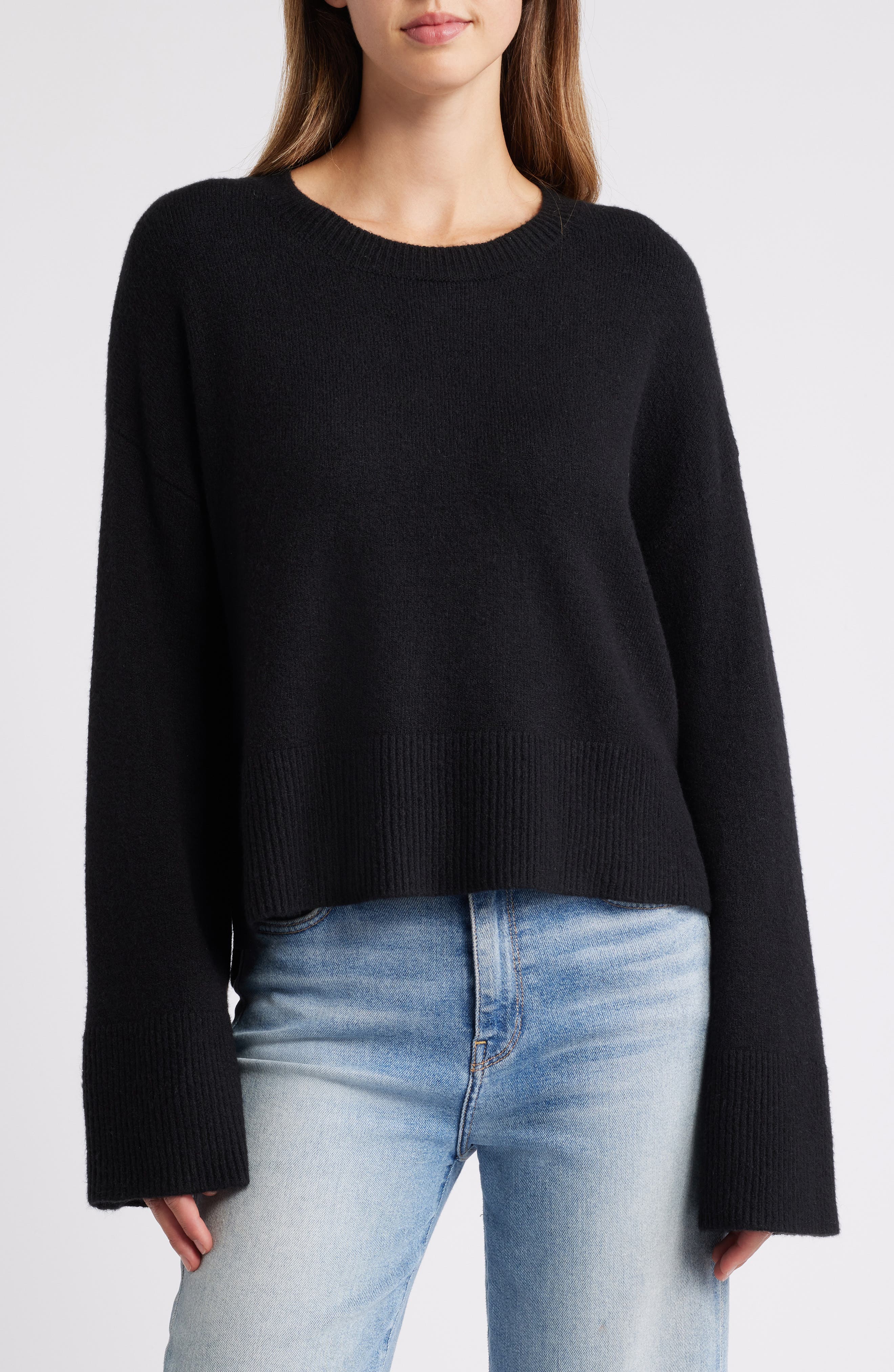 Bobeau Step Hem Sweater in Black 