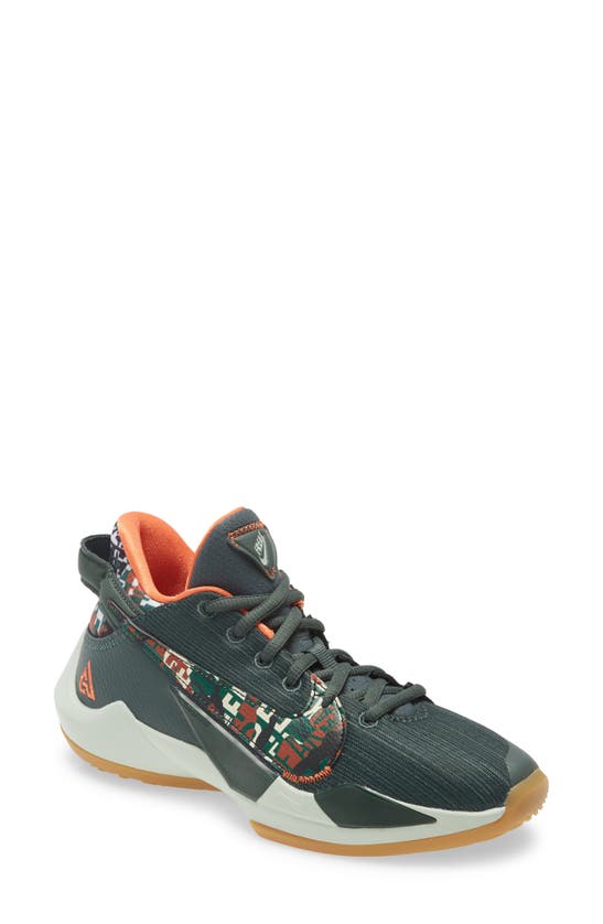 Nike Freak 2 Gs Basketball Sneaker In Vintage Green/pisatchio Frost
