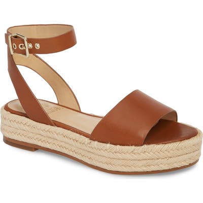 Vince Camuto Kathalia Platform Sandal- Brown