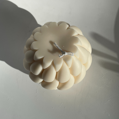 Aaram Luxe The Centrepiece Candle In Natural