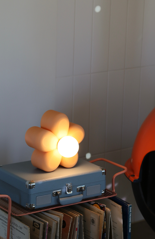 Sofiest Designs Daisy Lamp In Orange Peel