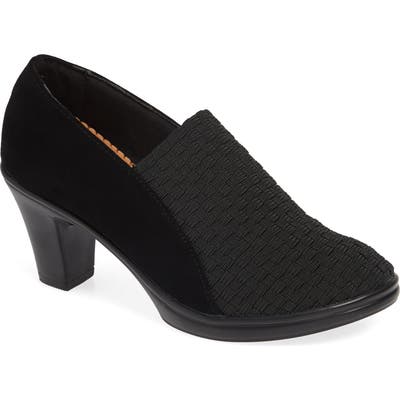 Bernie Mev. Bijou Pump