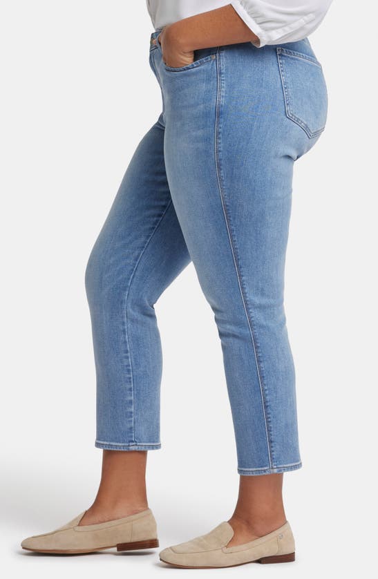 Nydj Plus Stella Crescent Shore Tapered Jean In Crescent Shore