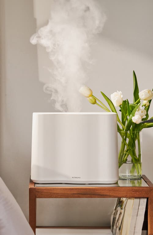 Vitruvi Cloud Humidifier In White