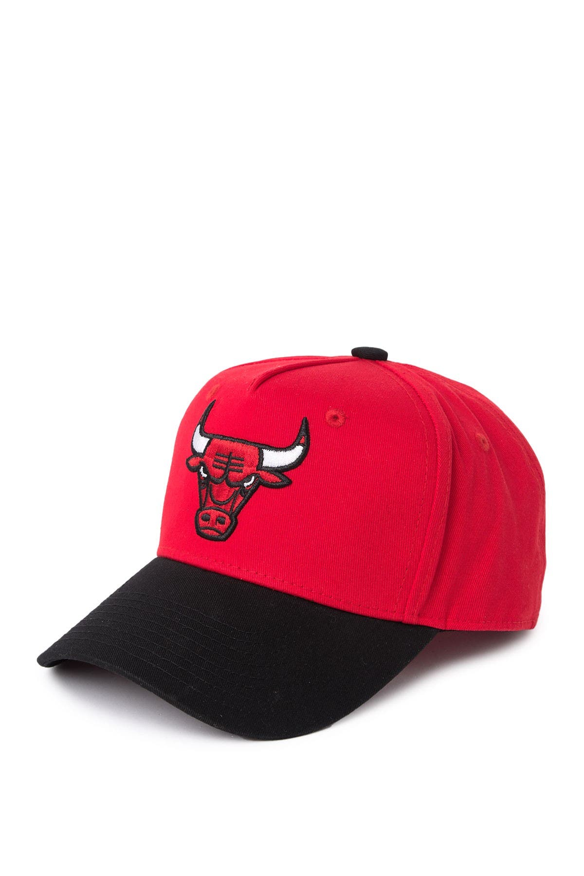 red chicago bulls snapback