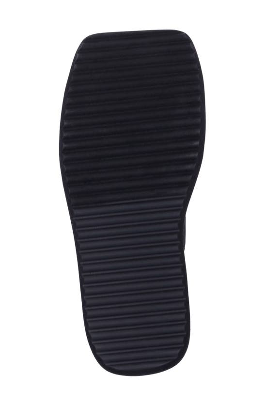 L'amour Des Pieds Emiko Platform Sandal In Black