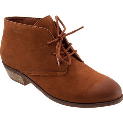 Softwalk Ramsey Chukka Boot, Brown