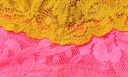 Hanky Panky Signature Lace Low Rise Thong In Yellow/pink