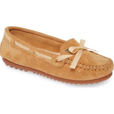Minnetonka Cloud Genuine Shearling Lined Moccasin, Brown