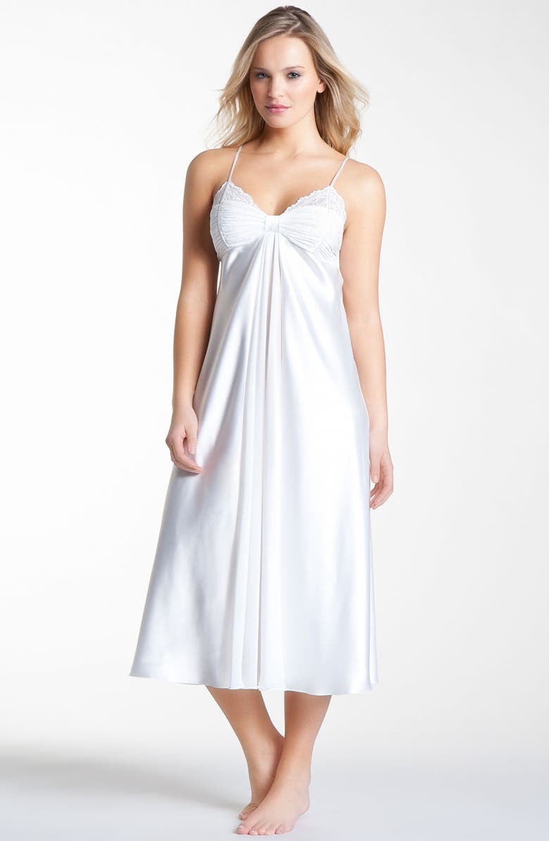 Oscar de la Renta Sleepwear 'Simply Glamorous' Nightgown | Nordstrom