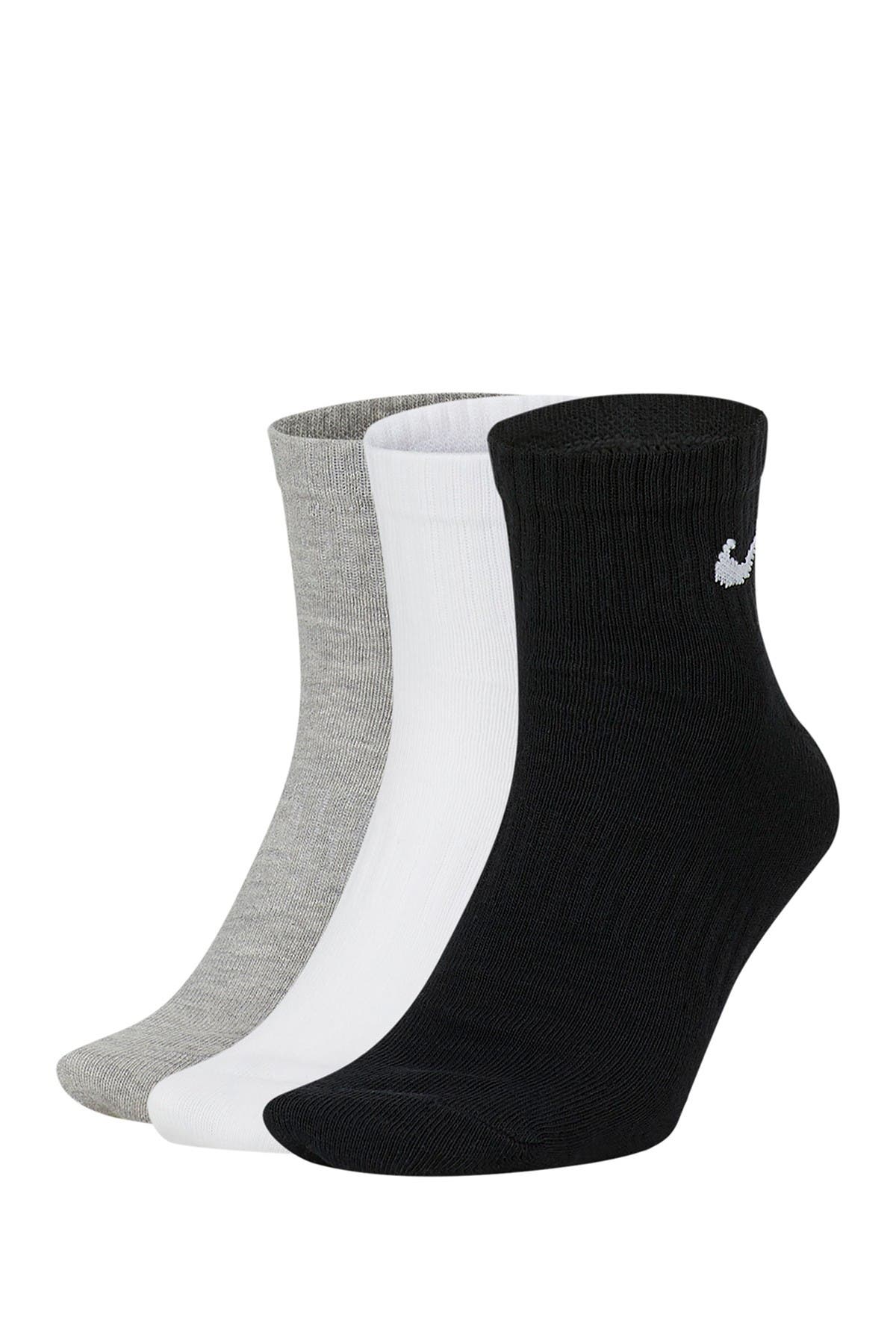 nike everyday lightweight white