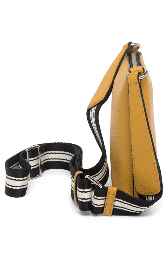 Marc Jacobs The Cosmo Leather Crossbody Bag In Golden Spice