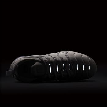 Vapormax plus clearance homme