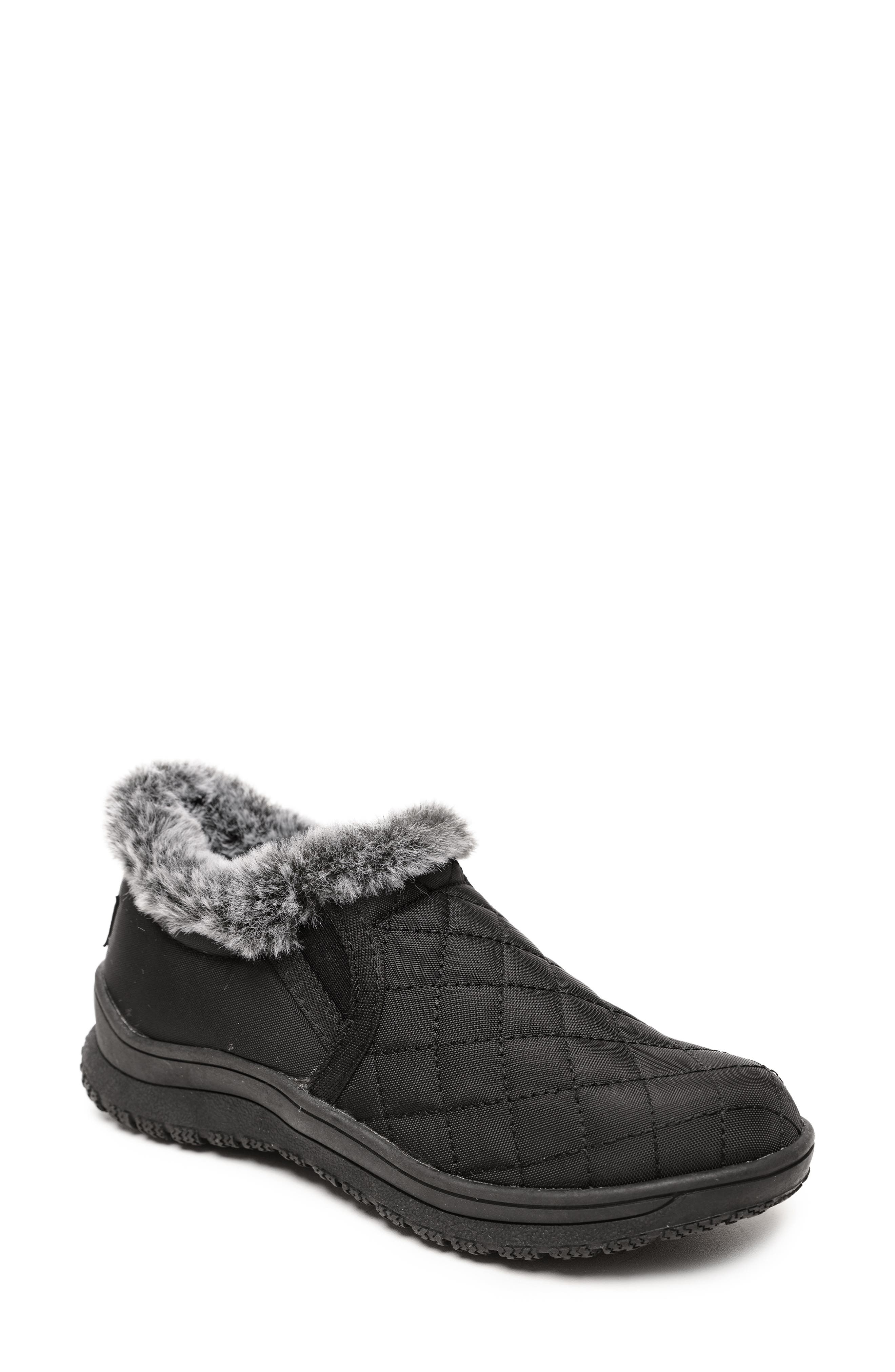 minnetonka quilted sport booties