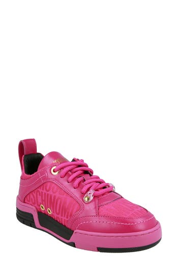 Moschino Monochrome Low Top Sneaker In Fuchsia