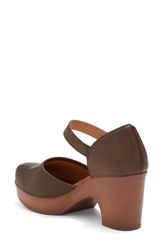 B O C Gia Chunky Platform Heel In Dark Brown