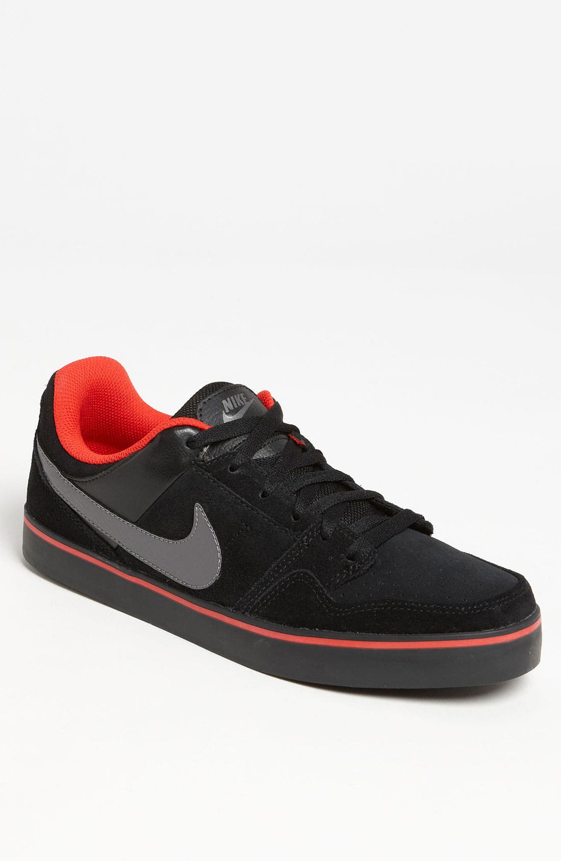 nike mogan