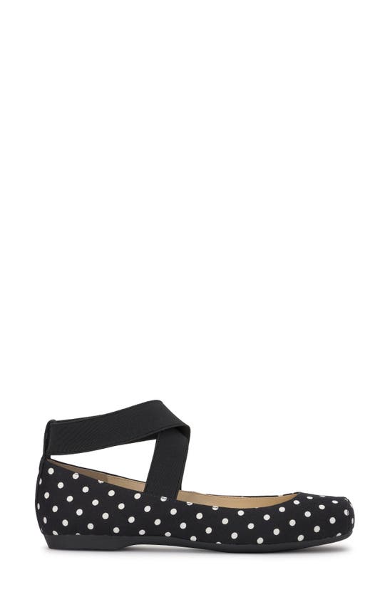 Shop Jessica Simpson 'mandalaye' Leather Flat In Black/ White