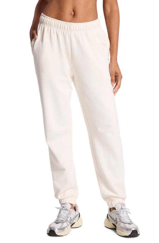 Bandier Embroidered Logo Terry Joggers In Gardenia