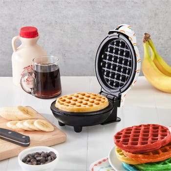 Dash Heart Miniature Waffle Maker with Heart Print Lid - Sam's Club