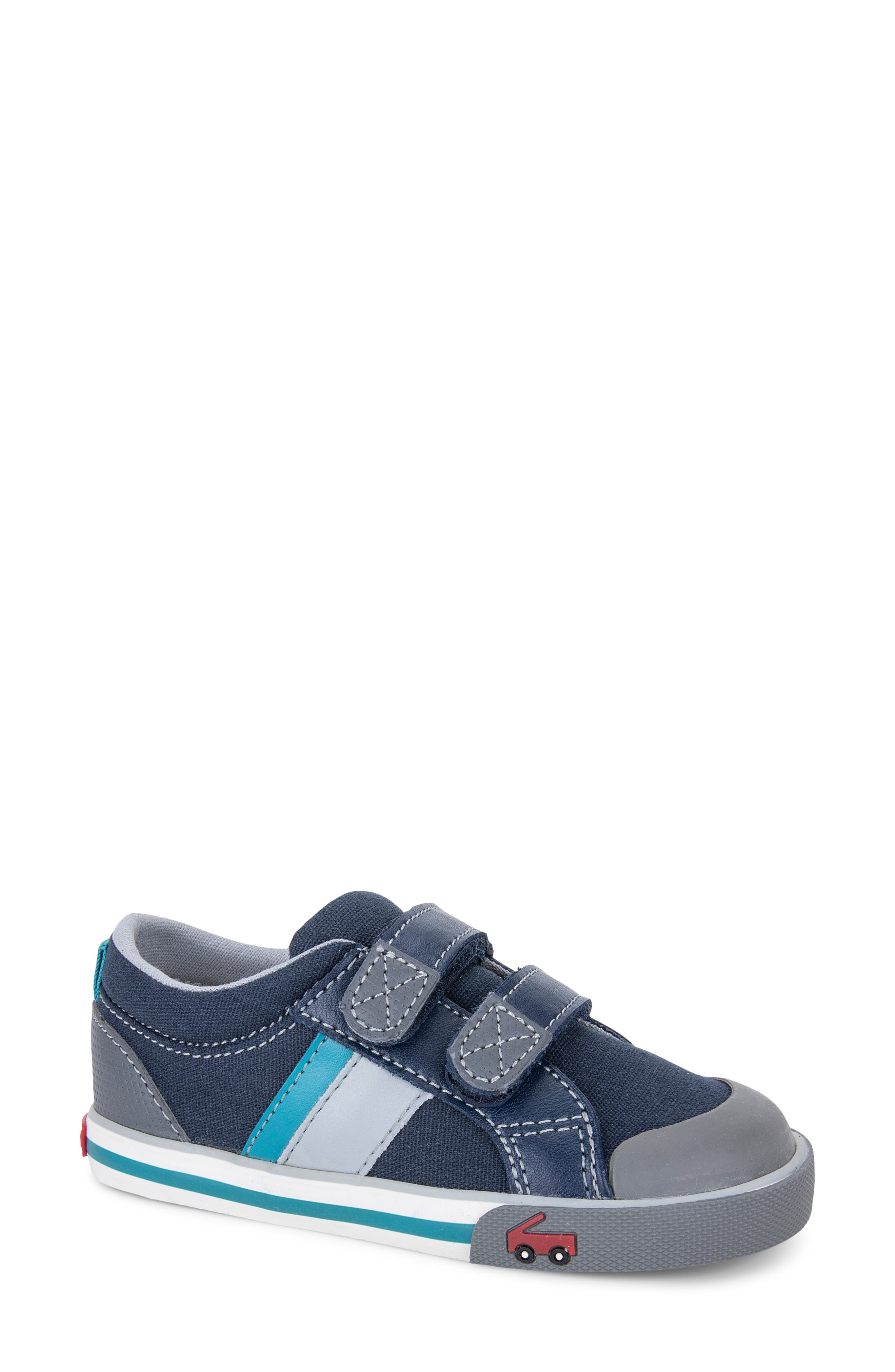 Size 6 See Kai Run Russell Sneaker in Navy/Teal at Nordstrom, 