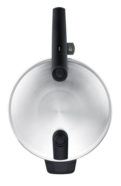 Fissler Vitaquick Premium Pressure Cooker Set And Glass Lid In Stainless Steel