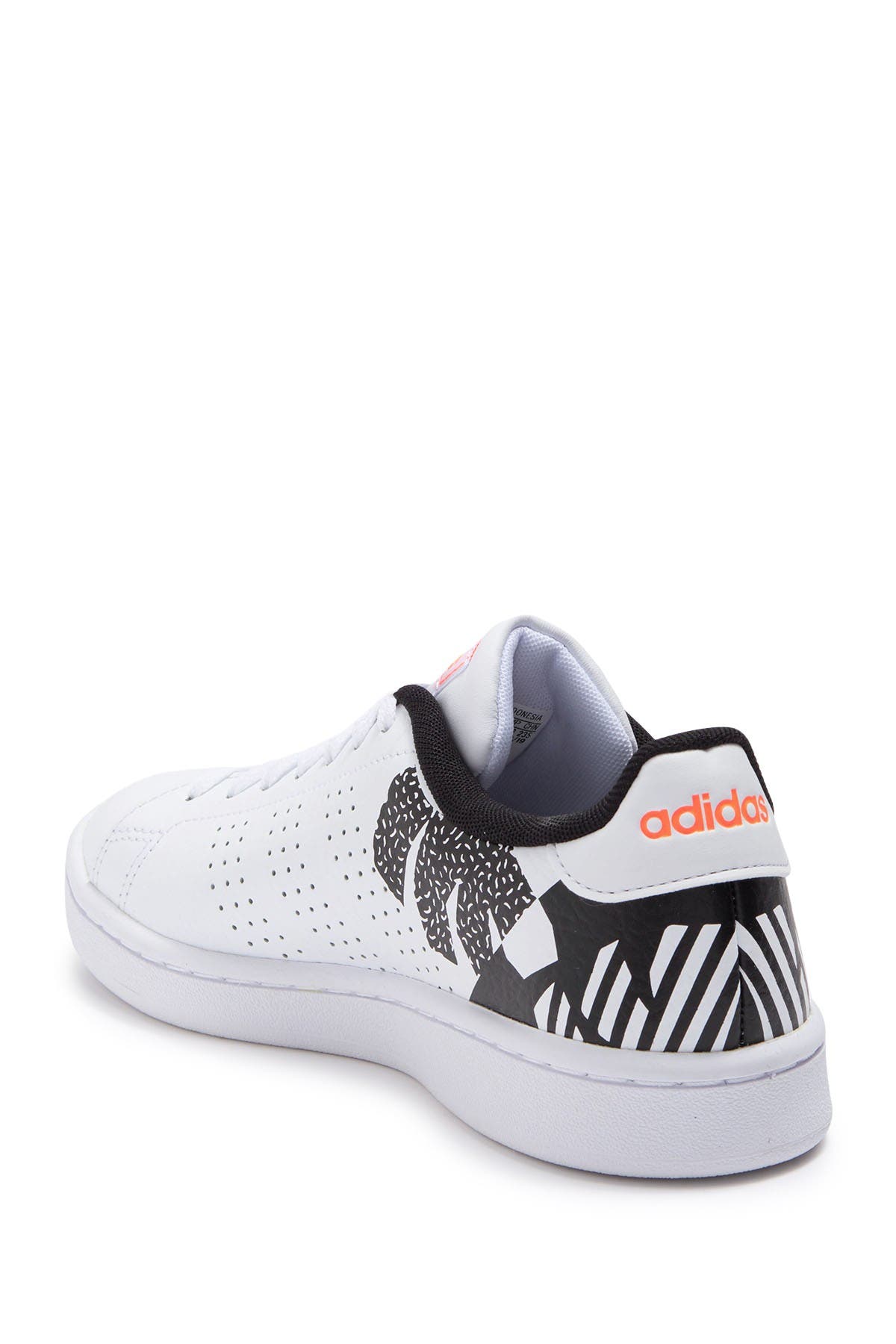 adidas advantage sneaker