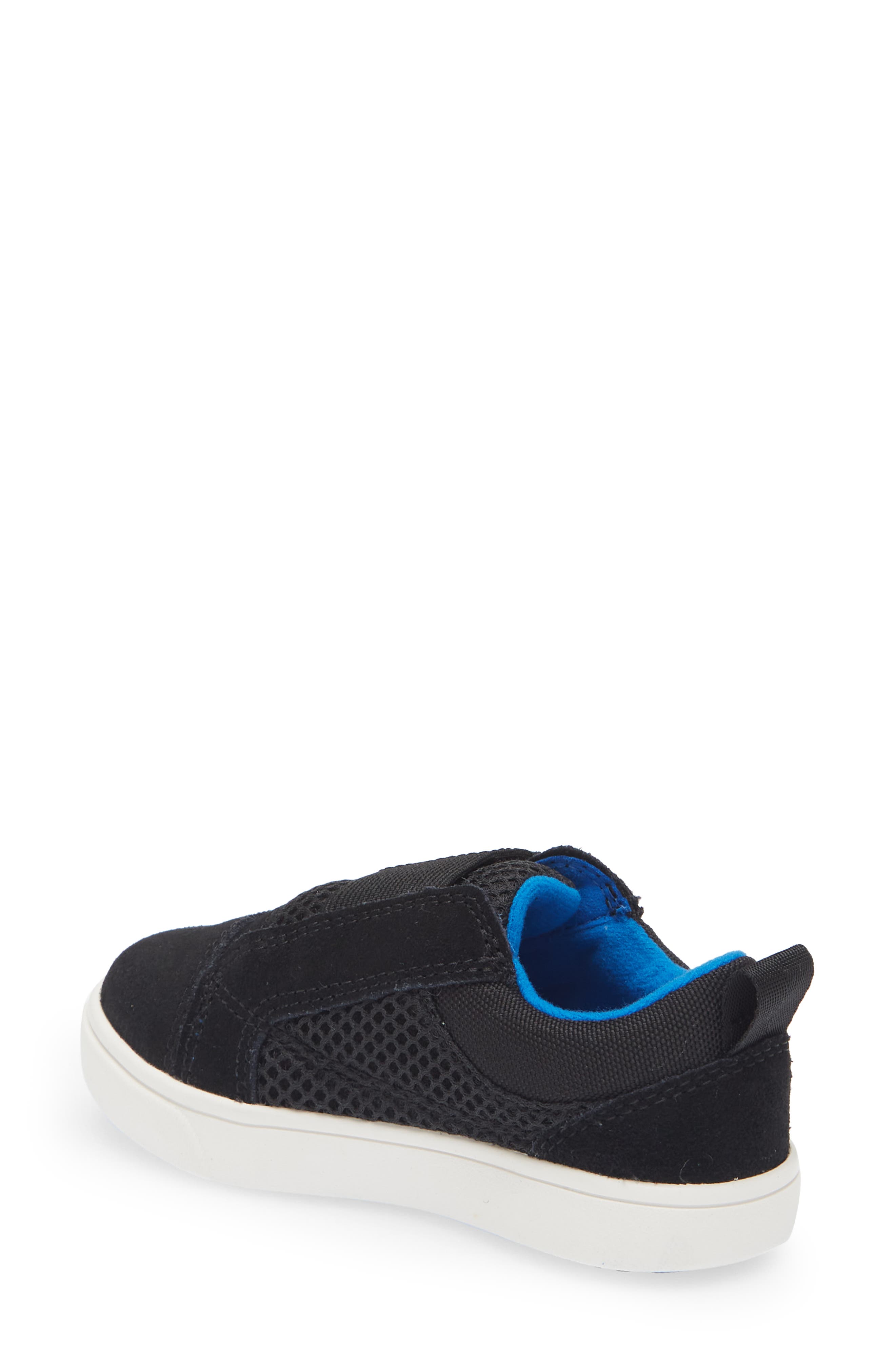 ugg rennon low top sneaker